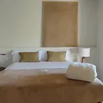 Lea Experimental Hotel