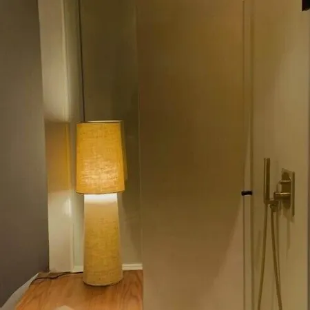 Lea Experimental Hotel *