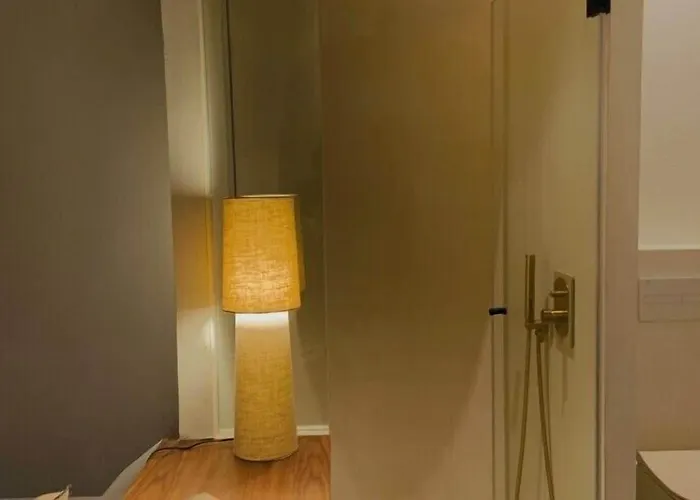 Lea Experimental Hotel *