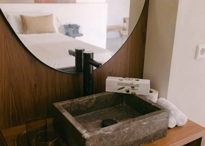 Hotel Lea Experimental *